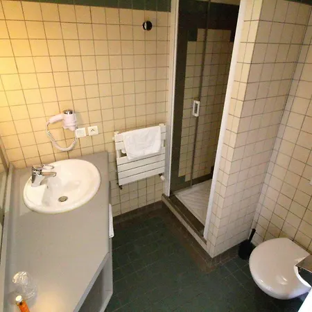 De La Gare Hotel